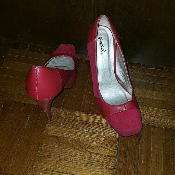Women's pumps