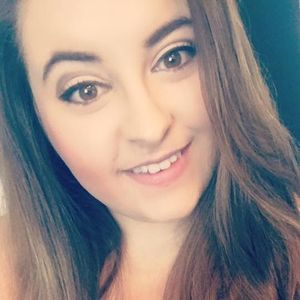 Meet your Posher, Courtney