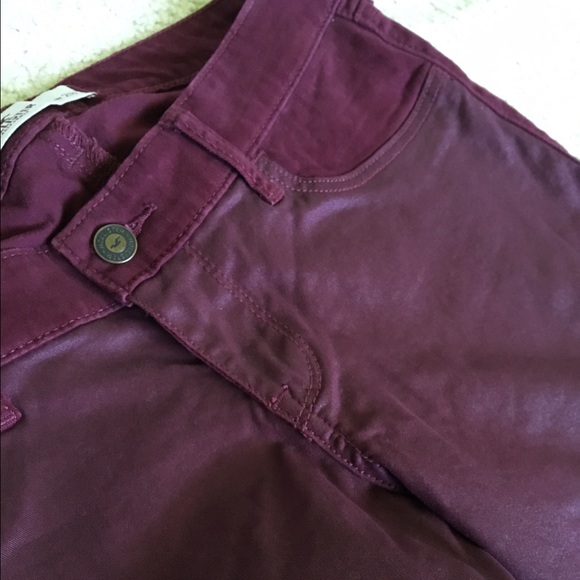 Maroon Hollister Skinnies - Picture 3 of 4