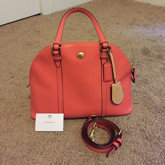 ❌SOLD-Coach Bowler Handbag❌ - Picture 1 of 4