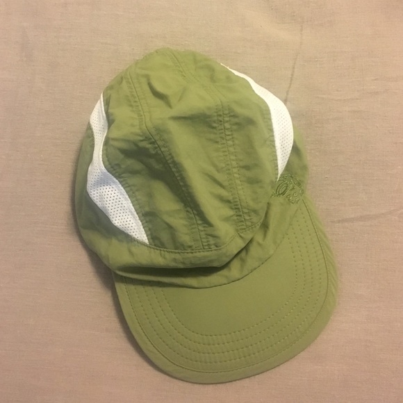 Mountain Hardwear Accessories - Mountain Hard Wear hat