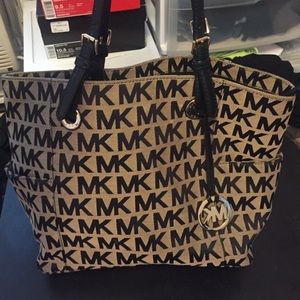 Michael Kors Block Monogram Signature Tote