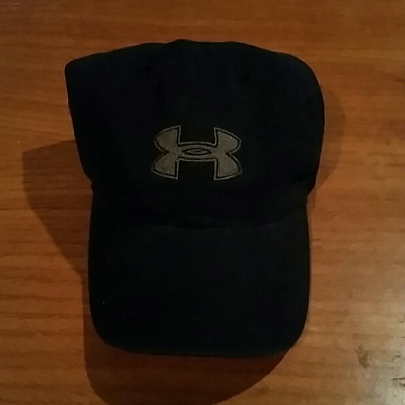 Under Armour ball cap