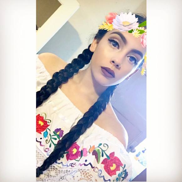 Meet your Posher, Christine - Picture 1 of 1