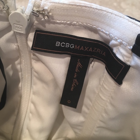 BCBG striped minidress with sequin detail & belt - Picture 4 of 4