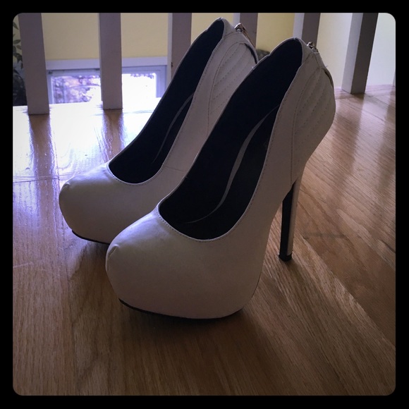 White Pumps Charlotte Russe