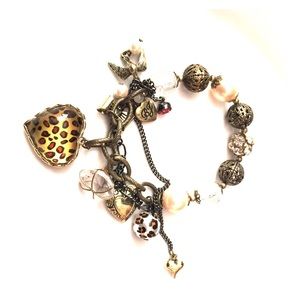 Betsey Johnson stretch leopard heart bracelet