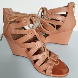 DV by Dolce Vita Brown Wedge Sandals - Size 7.5