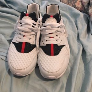 White Gucci huaraches
