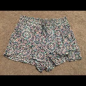 Patterned shorts