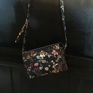 Kenneth Cole Reaction purse