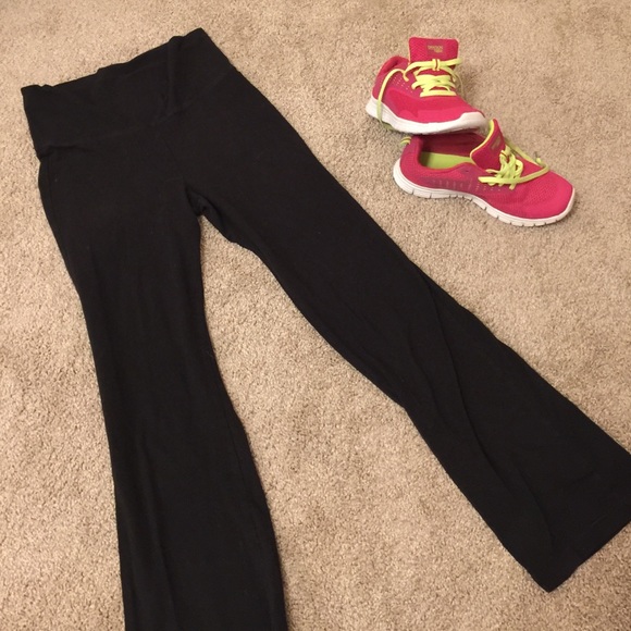 Danskin now boot cut yoga pants and running shoes