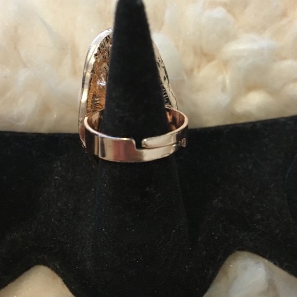 Rose Gold Ring - Picture 3 of 3