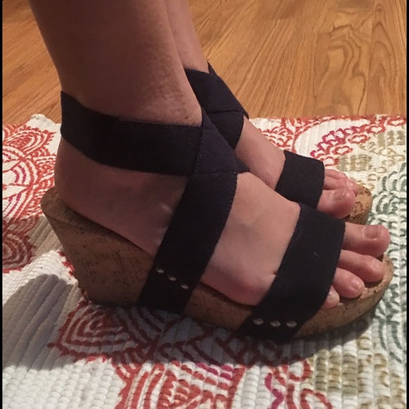 • SOLD • - Picture 2 of 4