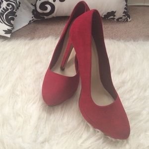 Red Velvet Hot Heels