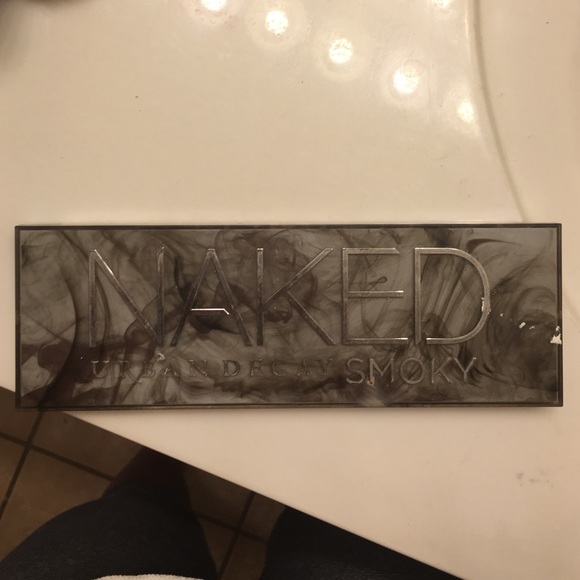 NAKED URBAN DECAY SMOKY