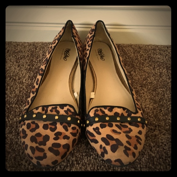 Mossimo leopard print ballet flats