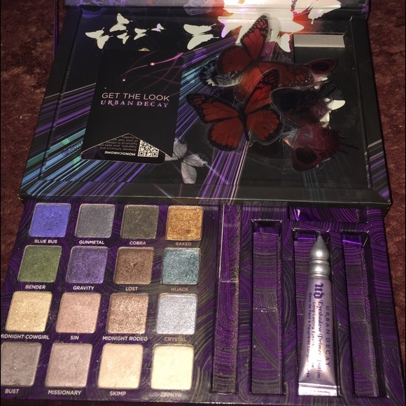 🌸Urban Decay (UD) book of shadows🌸