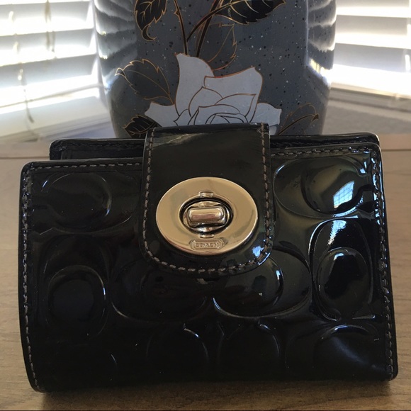 ‼️SOLD‼️😀AUTH COACH BLACK WALLET!!