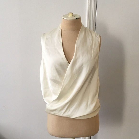 Never work Vince Camuto mock wrap blouse