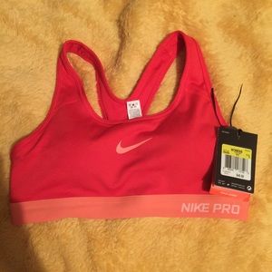 Nike pro medium support sports bra!