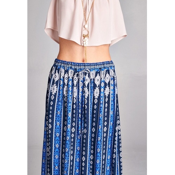 Print skirt w/ waist band (draw string in front) - Picture 2 of 3