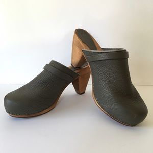 Sanita Danish Leather Clogs in Dark Olive-Size 38