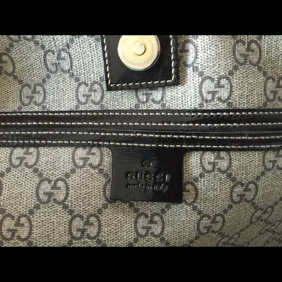 🚫SOLD🚫 Authentic Gucci Tattoo Hearts Joy Tote - Picture 3 of 4