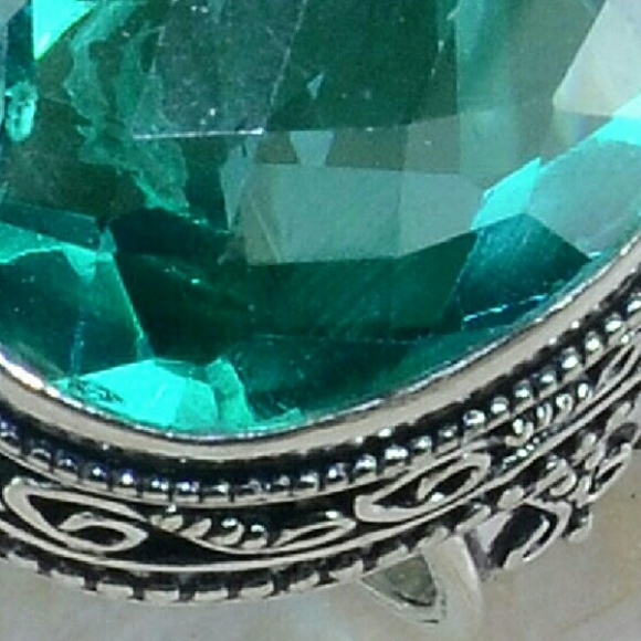 SALE❤Green Quartz 925 Silver Ring size 7 3/4 - Picture 2 of 2