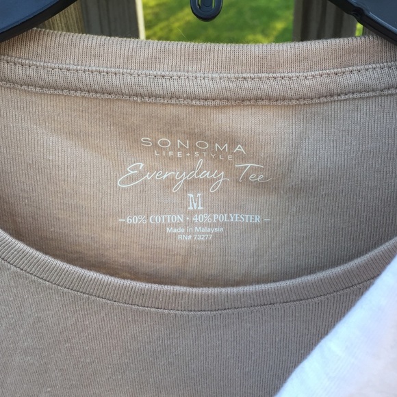 Tan and white scoop neck short sleeve cree tees - Picture 2 of 2