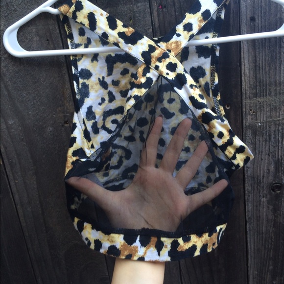 Motel rocks leopard crop w/ mesh back - Picture 3 of 4