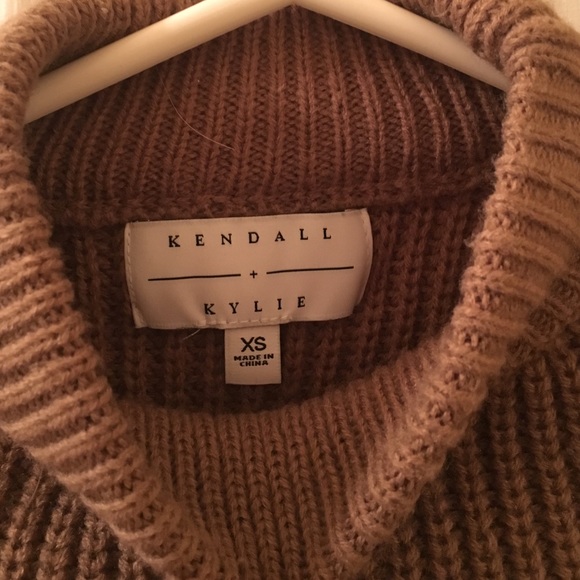 Cropped sweater - Picture 2 of 3