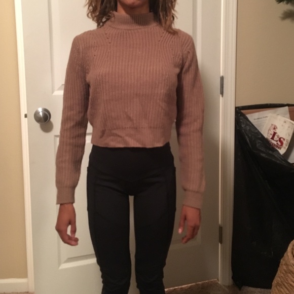 Cropped sweater - Picture 3 of 3