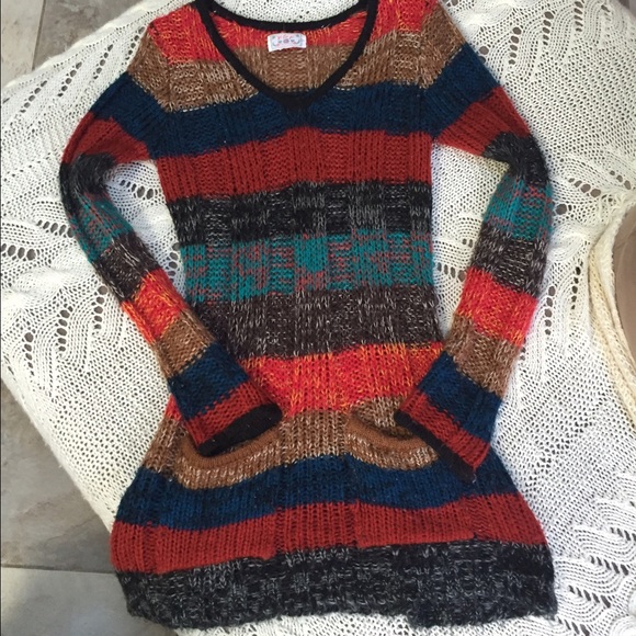 F & F  sweater