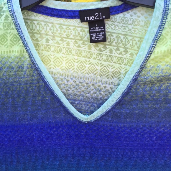 Multicolored short sleeve high low v neck t shirt - Picture 2 of 2