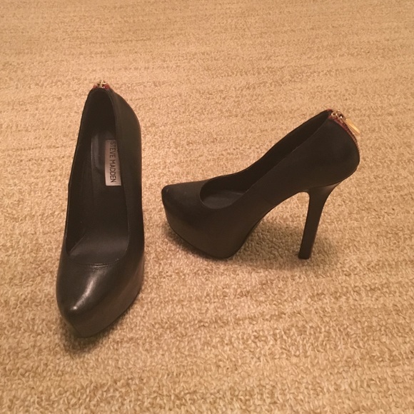 Steve Madden pumps