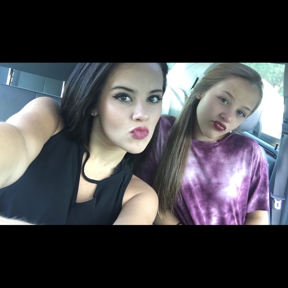 Meet your Posher, Hailey