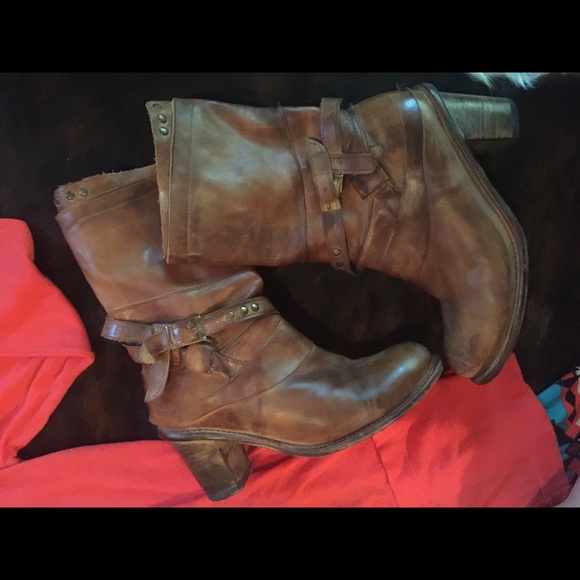 Bed | Stu Boots, western print skirt, tribal hippi - Picture 2 of 4