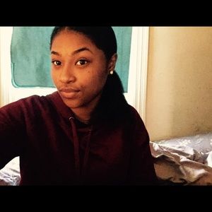 Meet your Posher, Jasmine