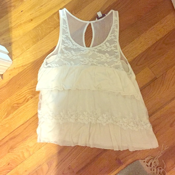 American Eagle cream tank