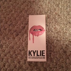 Kylie lip kit