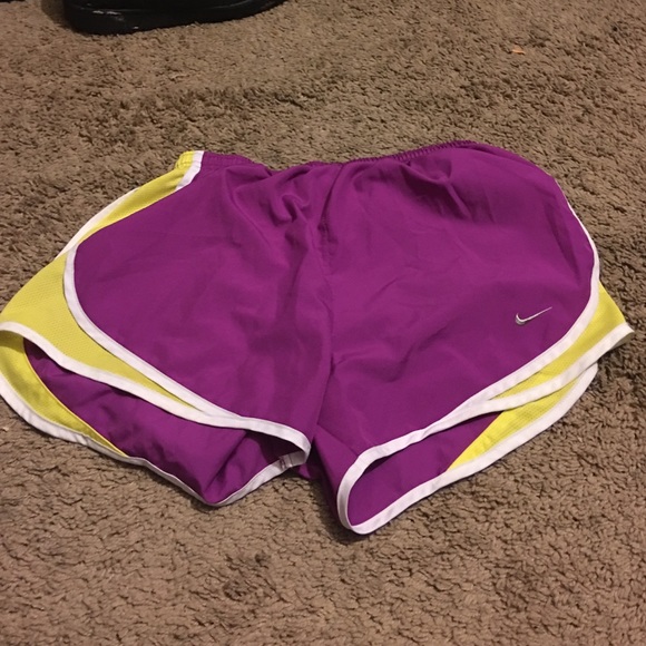 NWOT NIKE shorts