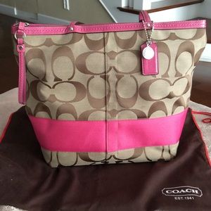 **Authentic** Coach Signature tote