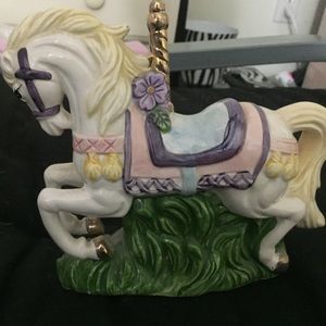 Glass horse