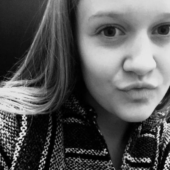 Meet your Posher, Jenna