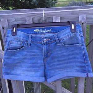 Light wash jean shorts (boyfriend style)