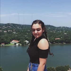 Meet your Posher, Anna