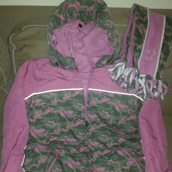 Kids coat/ w/ scarf