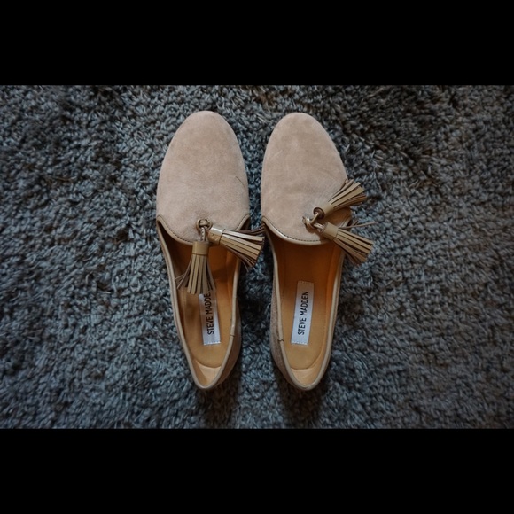 Steve Madden Loafers. Size 6.