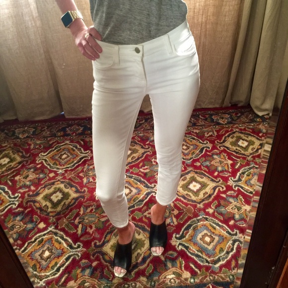 J Brand 835 MID-RISE CAPRI IN WHITE